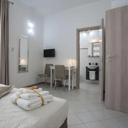 Mare E Monti فندق مبيت وإفطار شينيسي