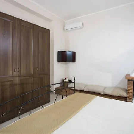 Mare E Monti فندق مبيت وإفطار شينيسي