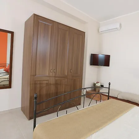 Mare E Monti فندق مبيت وإفطار