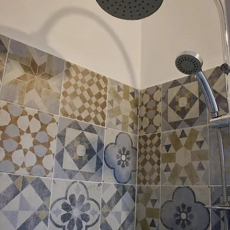 Mare E Monti فندق مبيت وإفطار 4*